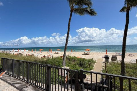 Copropriété à louer à Fort Lauderdale, Floride: 1 chambre, 76.64 m2 № 1999781 - photo 3