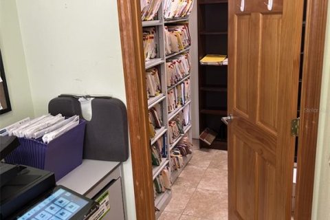 Купить коммерческую недвижимость в Энглвуд, Флорида 278.71м2, № 1744277 - фото 22
