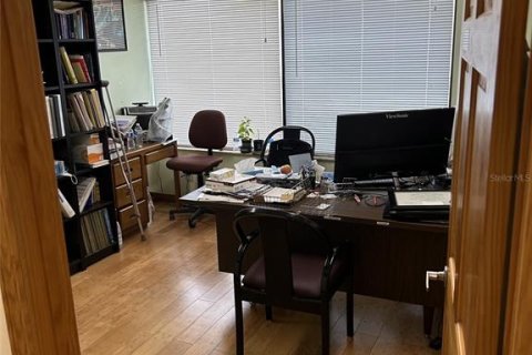 Купить коммерческую недвижимость в Энглвуд, Флорида 278.71м2, № 1744277 - фото 25