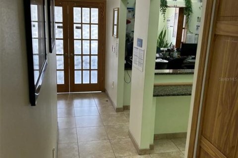 Купить коммерческую недвижимость в Энглвуд, Флорида 278.71м2, № 1744277 - фото 19