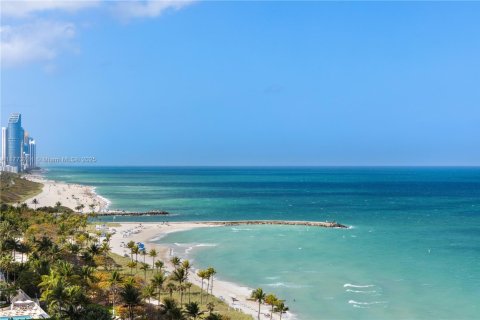 Condo in Bal Harbour, Florida, 4 bedrooms  № 1868622 - photo 1