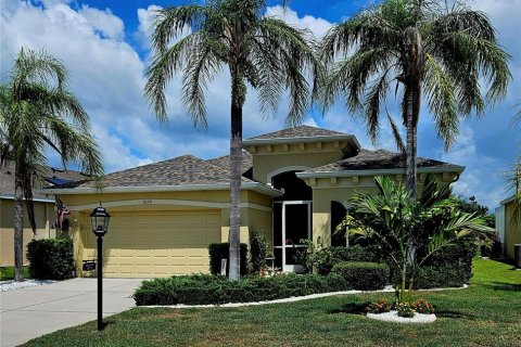 House in Sun City Center, Florida 3 bedrooms, 177.54 sq.m. № 1857718 - photo 1