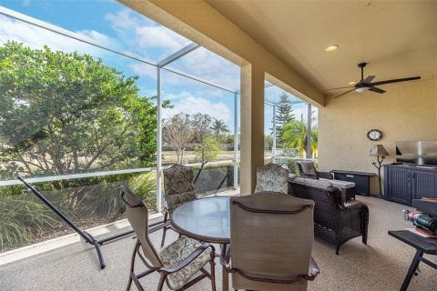 House in Sun City Center, Florida 3 bedrooms, 177.54 sq.m. № 1857718 - photo 3