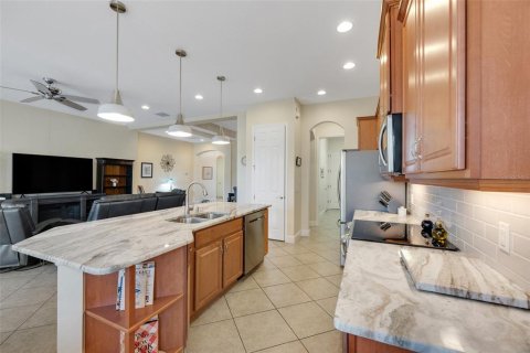 House in Sun City Center, Florida 3 bedrooms, 177.54 sq.m. № 1857718 - photo 14