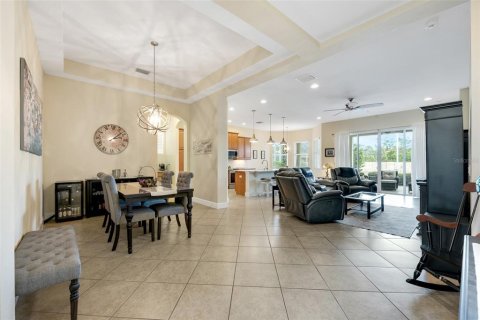 House in Sun City Center, Florida 3 bedrooms, 177.54 sq.m. № 1857718 - photo 7