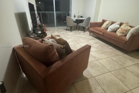 Condo in Sunrise, Florida, 2 bedrooms  № 2027534 - photo 12