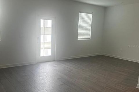 Adosado en alquiler en Orlando, Florida, 3 dormitorios, 151.62 m2 № 1880519 - foto 2