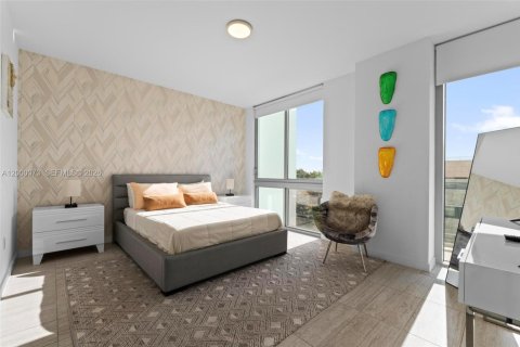 Apartment in Miami, Florida 1 bedroom № 2068150 - photo 12