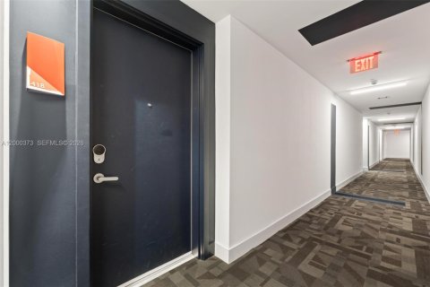 Apartment in Miami, Florida 1 bedroom № 2068150 - photo 23