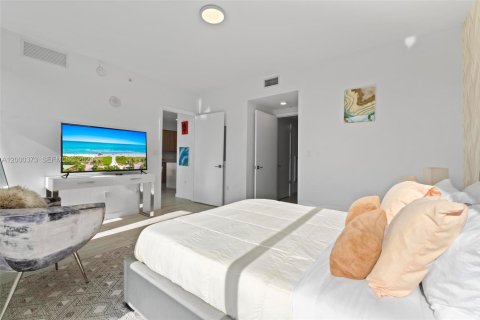 Apartment in Miami, Florida 1 bedroom № 2068150 - photo 13