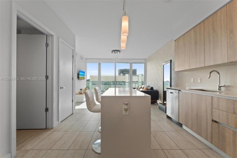 Apartment in Miami, Florida 1 bedroom № 2068150 - photo 8