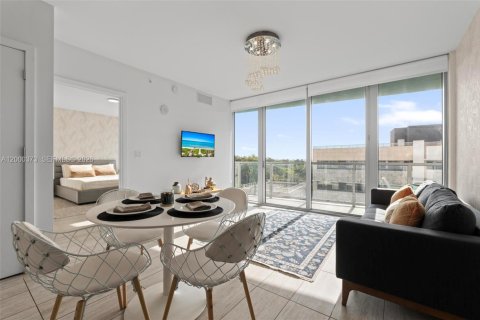 Apartment in Miami, Florida 1 bedroom № 2068150 - photo 10