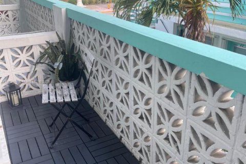 Condo in Miami Beach, Florida  № 1921747 - photo 7