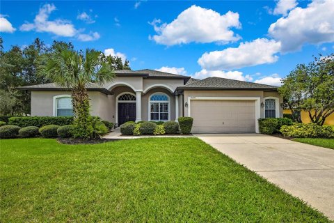 House in Spring Hill, Florida 3 bedrooms, 215.63 sq.m. № 1886729 - photo 4