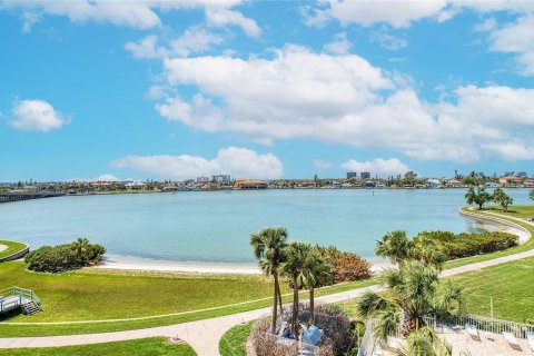Copropriété à vendre à South Pasadena, Floride: 2 chambres, 120.77 m2 № 1649747 - photo 1