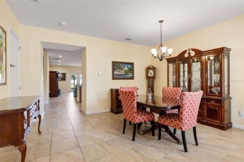 Casa en venta en Eustis, Florida, 4 dormitorios, 291.06 m2 № 1919685 - foto 17