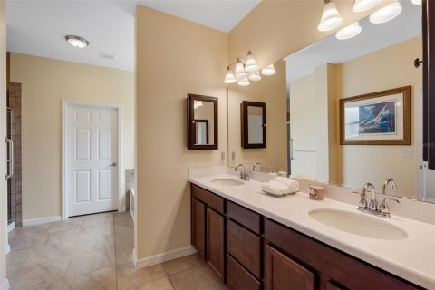 Casa en venta en Eustis, Florida, 4 dormitorios, 291.06 m2 № 1919685 - foto 25
