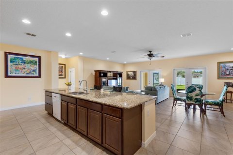 Casa en venta en Eustis, Florida, 4 dormitorios, 291.06 m2 № 1919685 - foto 11