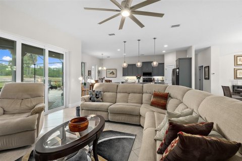 Casa en venta en New Smyrna Beach, Florida, 3 dormitorios, 213.68 m2 № 1675892 - foto 13