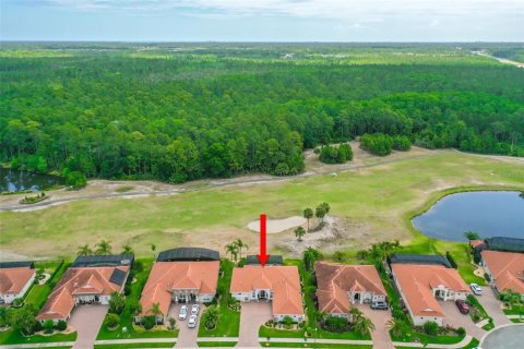 Casa en venta en New Smyrna Beach, Florida, 3 dormitorios, 213.68 m2 № 1675892 - foto 2