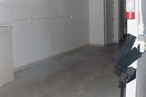 Immobilier commercial à vendre à Englewood, Floride: 112.13 m2 № 1903143 - photo 3