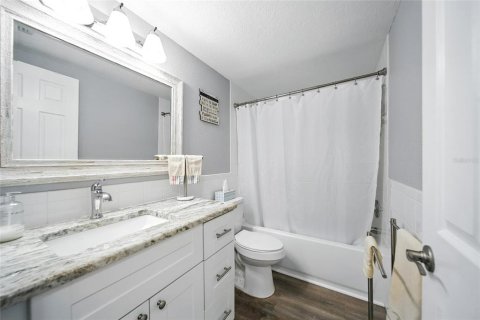 Casa en venta en New Port Richey, Florida, 4 dormitorios, 220.18 m2 № 1910849 - foto 19