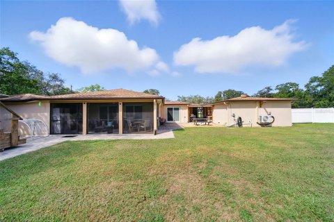 Casa en venta en New Port Richey, Florida, 4 dormitorios, 220.18 m2 № 1910849 - foto 28