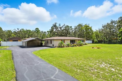 Casa en venta en New Port Richey, Florida, 4 dormitorios, 220.18 m2 № 1910849 - foto 2