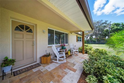 Casa en venta en New Port Richey, Florida, 4 dormitorios, 220.18 m2 № 1910849 - foto 3