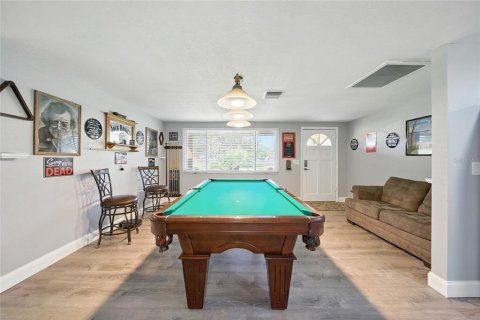 Casa en venta en New Port Richey, Florida, 4 dormitorios, 220.18 m2 № 1910849 - foto 13