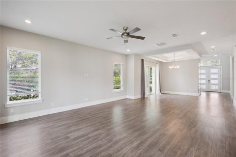 Casa en venta en Orlando, Florida, 4 dormitorios, 293.57 m2 № 2102681 - foto 12