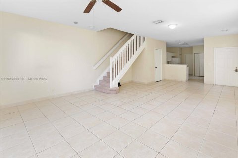 Adosado en venta en Weston, Florida, 4 dormitorios, 171.96 m2 № 1984440 - foto 15