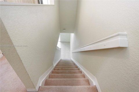 Adosado en venta en Weston, Florida, 4 dormitorios, 171.96 m2 № 1984440 - foto 16