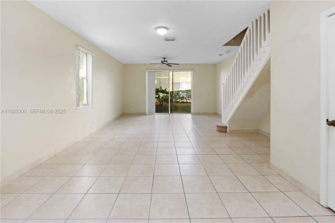 Adosado en venta en Weston, Florida, 4 dormitorios, 171.96 m2 № 1984440 - foto 11