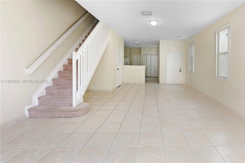 Adosado en venta en Weston, Florida, 4 dormitorios, 171.96 m2 № 1984440 - foto 14