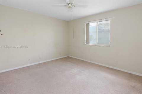 Adosado en venta en Weston, Florida, 4 dormitorios, 171.96 m2 № 1984440 - foto 25