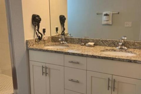 Townhouse in Kissimmee, Florida 4 bedrooms, 157.38 sq.m. № 1840493 - photo 3