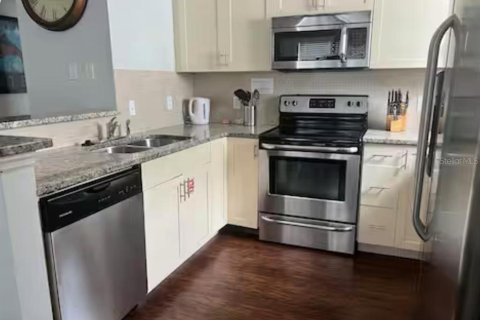 Townhouse in Kissimmee, Florida 4 bedrooms, 157.38 sq.m. № 1840493 - photo 11