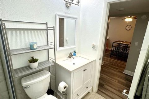 Купить кондоминиум в Кэсселберри, Флорида 7 комнат, 82.22м2, № 1536632 - фото 18