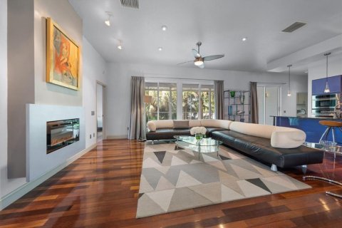 Villa ou maison à vendre à Belleair Beach, Floride: 3 chambres, 278.24 m2 № 2273247 - photo 5