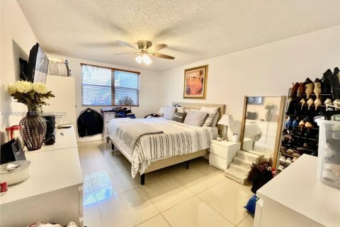 Condominio en alquiler en Doral, Florida, 1 dormitorio, 75.25 m2 № 2056708 - foto 14