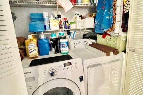 Condominio en alquiler en Doral, Florida, 1 dormitorio, 75.25 m2 № 2056708 - foto 13