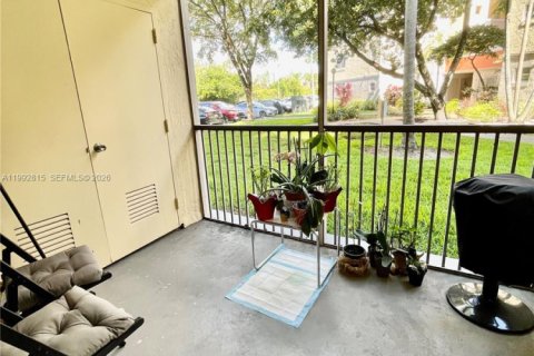 Condominio en alquiler en Doral, Florida, 1 dormitorio, 75.25 m2 № 2056708 - foto 10