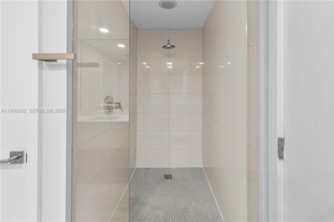 Condominio en venta en North Miami Beach, Florida, 3 dormitorios, 144.65 m2 № 1996203 - foto 25