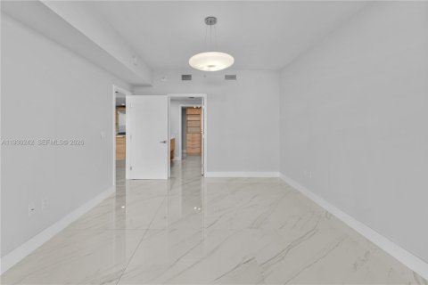 Condominio en venta en North Miami Beach, Florida, 3 dormitorios, 144.65 m2 № 1996203 - foto 21