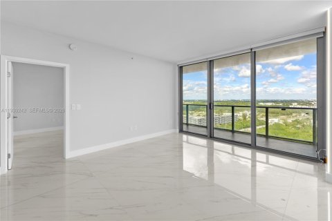 Condominio en venta en North Miami Beach, Florida, 3 dormitorios, 144.65 m2 № 1996203 - foto 18