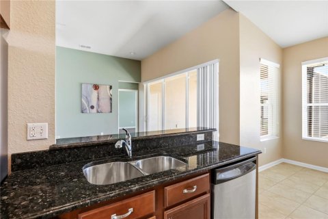 House in Windermere, Florida 3 bedrooms, 158.49 sq.m. № 2237970 - photo 12