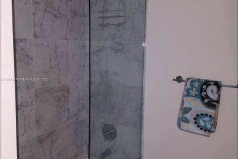 Copropriété à vendre à Miami, Floride: 58.71 m2 № 1871962 - photo 15
