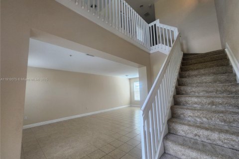 Touwnhouse à louer à Pembroke Pines, Floride: 3 chambres, 176.7 m2 № 1965838 - photo 17