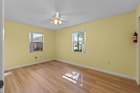 House in Leesburg, Florida 2 bedrooms, 104.05 sq.m. № 1535682 - photo 25